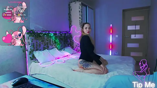 Alexandracandy online show from April 30, 2026, 2:57 pm