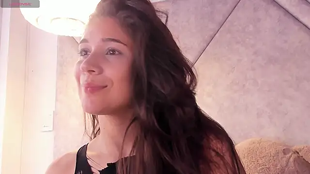 Snapshot of Amora_96 chatting on May 5, 2026, 1:36 pm Amora 96 online show from May 5, 2026, 1:36 pm