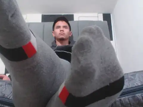 adonis latin 19 online show from April 29, 2026, 3:32 am