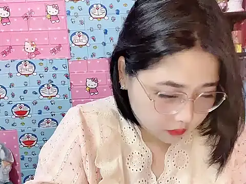 Snapshot of Nhanlu009 chatting on June 3, 2026, 2:33 pm Nhanlu009 online show from June 3, 2026, 2:33 pm