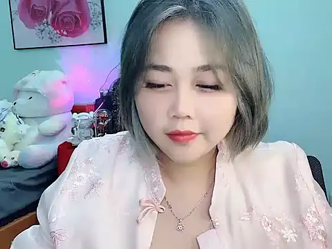 Snapshot of Nhanlu009 chatting on May 10, 2026, 10:19 am Nhanlu009 online show from May 10, 2026, 10:19 am