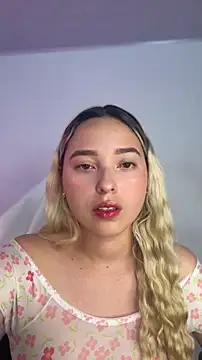 Snapshot of irispink_ chatting on March 20, 2026, 10:11 pm irispink online show from March 20, 2026, 10:11 pm