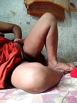 hottsexyy online show from May 7, 2026, 11:35 am