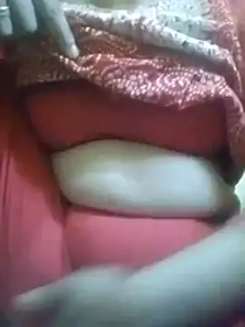 hottsexyy online show from June 12, 2026, 9:40 am