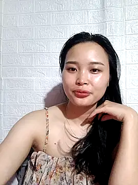 Akile80 online show from April 4, 2026, 7:26 am