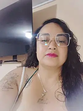 Snapshot of AvaRyd chatting on June 11, 2026, 12:12 am AvaRyd online show from June 11, 2026, 12:12 am