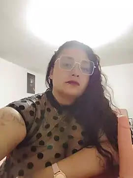 Snapshot of AvaRyd chatting on June 3, 2026, 4:02 am AvaRyd online show from June 3, 2026, 4:02 am