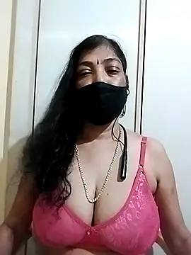 SanthiyaTamil01 online show from April 18, 2026, 8:53 pm