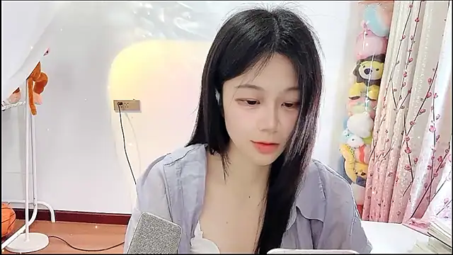 QQ-7890 online show from April 20, 2026, 5:21 am