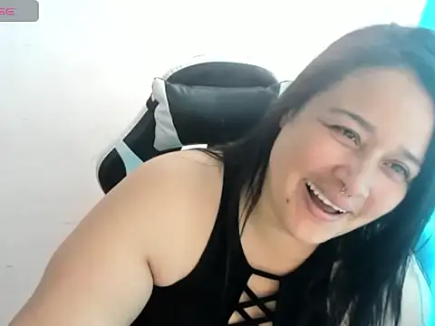 Snapshot of Atenea_19_ chatting on April 7, 2026, 6:10 pm Atenea 19 online show from April 7, 2026, 6:10 pm