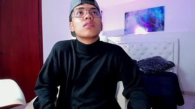 thiagosterling online show from April 29, 2026, 11:55 pm