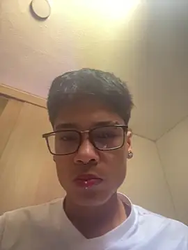 Snapshot of ronald_maximo19 chatting on March 20, 2026, 3:57 pm ronald maximo19 online show from March 20, 2026, 3:57 pm