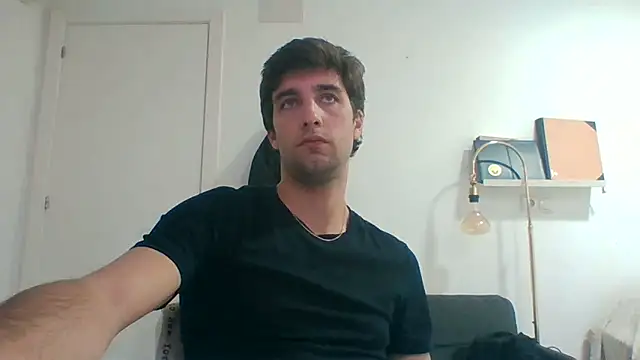 luccasbdk online show from April 2, 2026, 8:48 pm