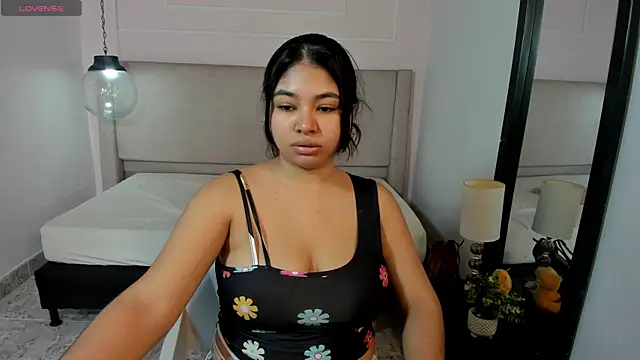 Snapshot of MilaHeat1 chatting on July 9, 2026, 8:41 pm MilaHeat1 online show from July 9, 2026, 8:41 pm