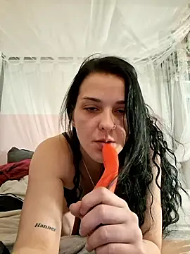 KitKatQueen online show from March 20, 2026, 8:10 pm