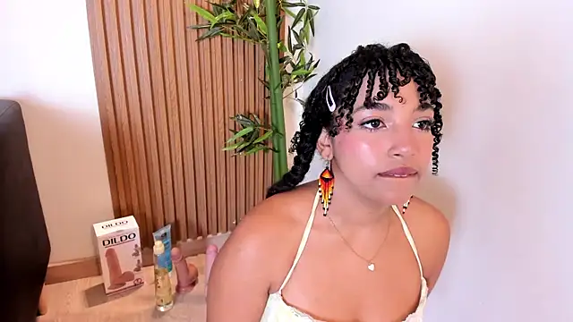 Snapshot of JazmyXXX chatting on June 16, 2026, 7:47 pm JazmyXXX online show from June 16, 2026, 7:47 pm
