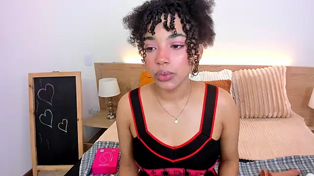 Snapshot of JazmyXXX chatting on May 26, 2026, 8:18 pm JazmyXXX online show from May 26, 2026, 8:18 pm