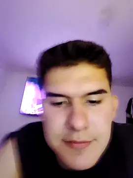 Cesrcolombiano online show from March 19, 2026, 2:33 am