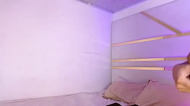 emiiross online show from July 12, 2026, 10:16 am