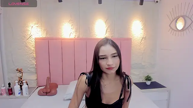 LIZZY VALL online show from July 16, 2026, 7:22 pm