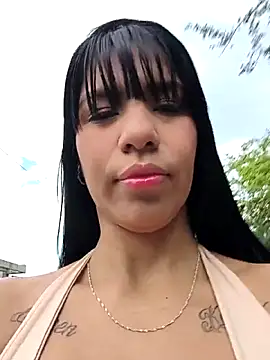MonserratJons01 online show from April 19, 2026, 2:18 pm