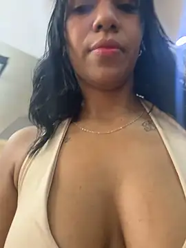 MonserratJons01 online show from May 3, 2026, 3:26 pm