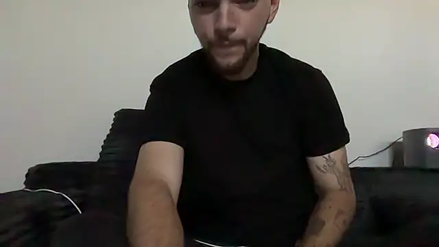 Snapshot of dommydom7177 chatting on July 1, 2026, 2:17 pm dommydom7177 online show from July 1, 2026, 2:17 pm
