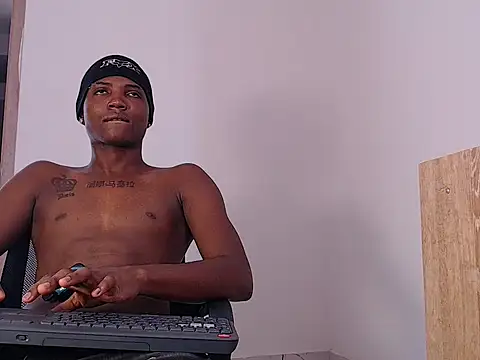 Snapshot of Bigcock23cmt chatting on March 28, 2026, 2:51 pm Bigcock23cmt online show from March 28, 2026, 2:51 pm