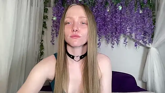 Snapshot of ElfGirlAna chatting on June 9, 2026, 3:02 pm ElfGirlAna online show from June 9, 2026, 3:02 pm