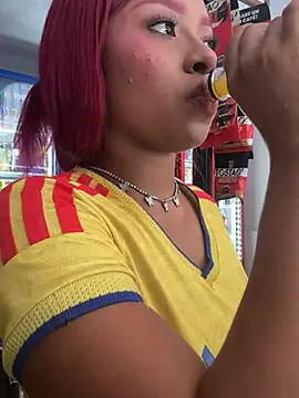 Snapshot of Kloe_rousse01 chatting on June 23, 2026, 10:19 pm Kloe rousse01 online show from June 23, 2026, 10:19 pm
