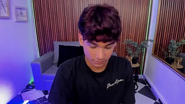 Oliver20   online show from March 20, 2026, 2:56 am