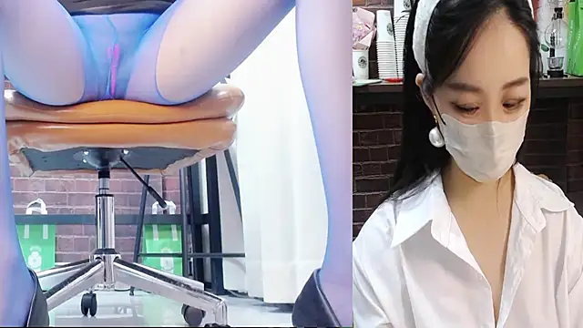 Snapshot of Latte-01 chatting on May 8, 2026, 2:43 pm Latte-01 online show from May 8, 2026, 2:43 pm
