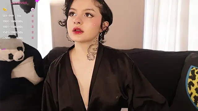 Snapshot of _EmilyRouge_ chatting on July 9, 2026, 8:30 pm EmilyRouge online show from July 9, 2026, 8:30 pm