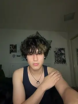 splitingforever online show from April 4, 2026, 8:43 am