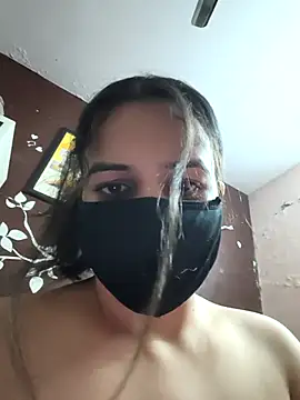 REENA-STRIP online show from June 1, 2026, 6:29 pm