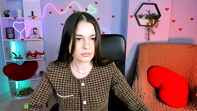 Snapshot of sara_musee chatting on April 10, 2026, 12:23 pm sara musee online show from April 10, 2026, 12:23 pm