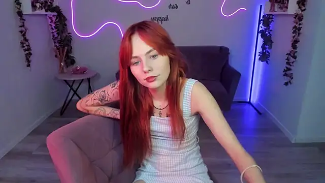 MiaSensitive online show from May 10, 2026, 1:04 pm