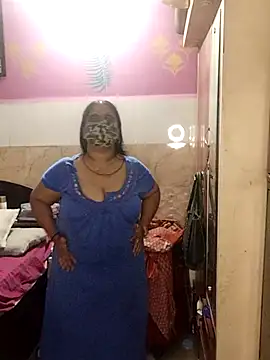 MoonlightMira online show from July 19, 2026, 5:53 pm