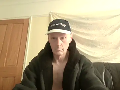 Snapshot of Useless_Wanker chatting on March 27, 2026, 1:56 pm Useless Wanker online show from March 27, 2026, 1:56 pm