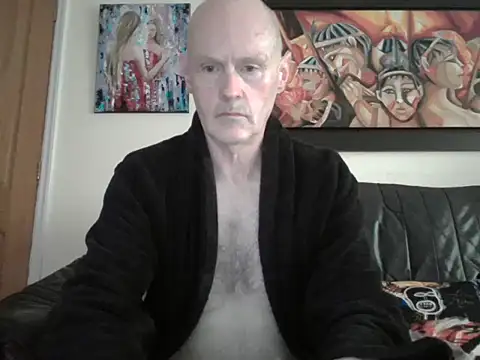 Snapshot of Useless_Wanker chatting on May 7, 2026, 5:38 pm Useless Wanker online show from May 7, 2026, 5:38 pm