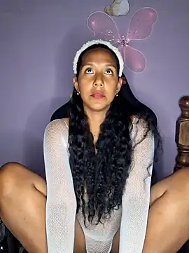 emily fox01 online show from March 24, 2026, 4:23 am