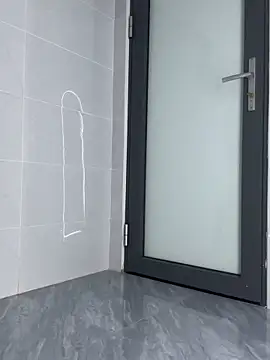 Snapshot of Evelyn9xzz chatting on March 25, 2026, 3:55 pm Evelyn9xzz online show from March 25, 2026, 3:55 pm