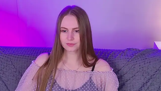 Lover Daisy  online show from May 1, 2026, 1:16 pm
