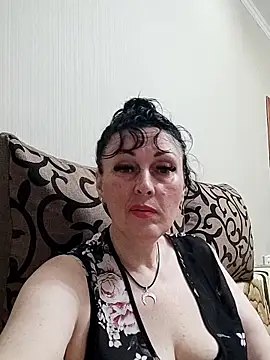 Snapshot of HelgaDennis chatting on May 25, 2026, 7:23 pm HelgaDennis online show from May 25, 2026, 7:23 pm