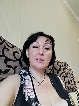Snapshot of HelgaDennis chatting on July 20, 2026, 11:01 am HelgaDennis online show from July 20, 2026, 11:01 am
