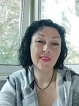 Snapshot of HelgaDennis chatting on May 22, 2026, 4:10 am HelgaDennis online show from May 22, 2026, 4:10 am