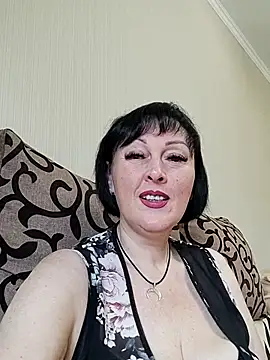 Snapshot of HelgaDennis chatting on July 19, 2026, 6:44 am HelgaDennis online show from July 19, 2026, 6:44 am