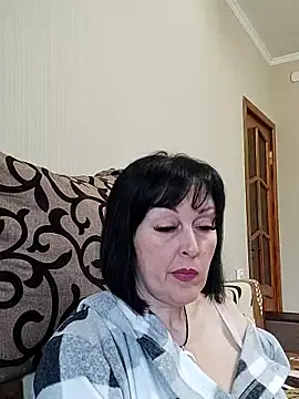 Snapshot of HelgaDennis chatting on May 12, 2026, 4:42 am HelgaDennis online show from May 12, 2026, 4:42 am
