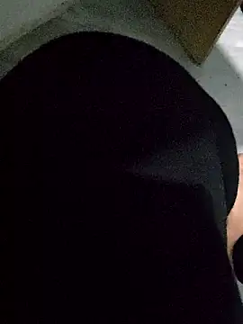 Snapshot of ninicawax chatting on March 23, 2026, 4:45 am ninicawax online show from March 23, 2026, 4:45 am