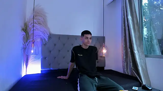 your d0ll1 online show from July 15, 2026, 12:34 pm